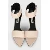 Шкіряні босоніжки на підборах kitten heel