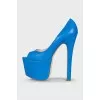 Leather shoes with a high platform and heels