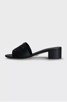 Leather mules with brand logo