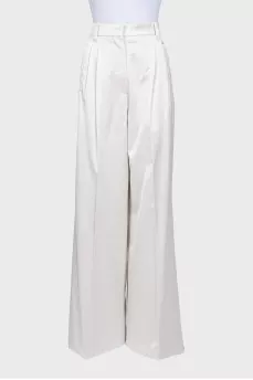 White wide-leg trousers with tag