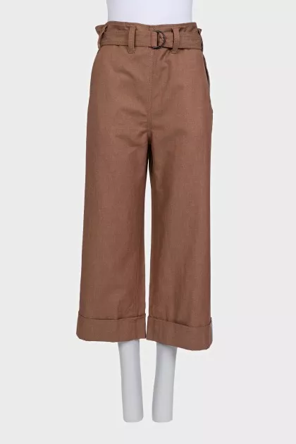 Wide-leg trousers with patch pockets and a belt