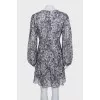 Fitted dress in silver print with tag