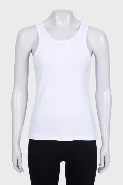 White straight-cut T-shirt