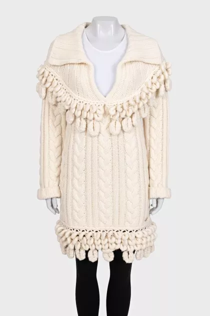 Knitted cashmere dress with decoration