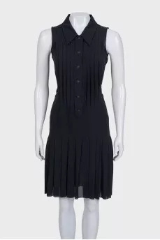 Fitted pleated silk dress