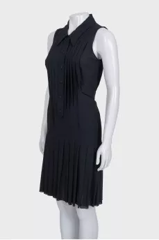 Fitted pleated silk dress