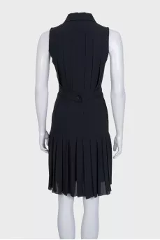 Fitted pleated silk dress