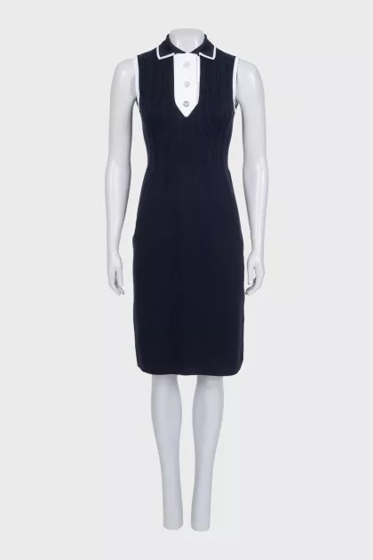 Fitted dress with signature buttons
