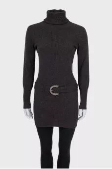Brown cashmere sweater with a belt