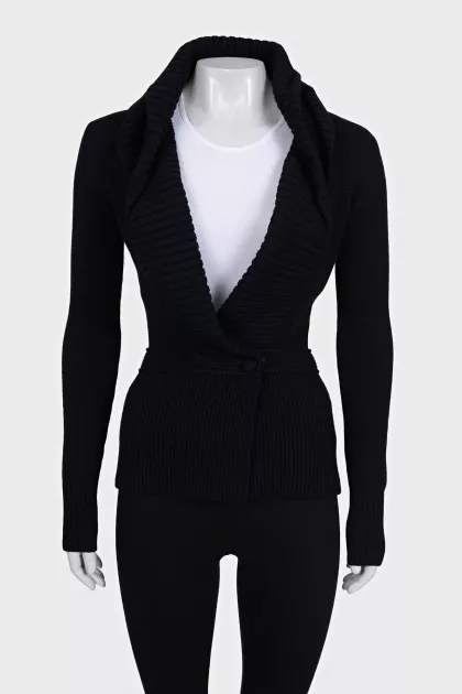 Fitted cardigan with buttons