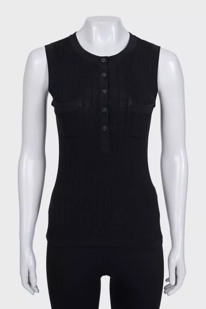 Straight-cut button-down top
