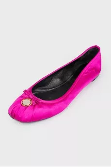 Ballet flats with bow and metal pendant