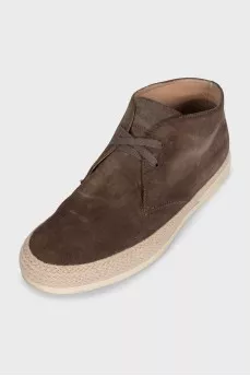 Men's brown suede boots