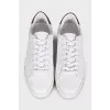 Men's leather sneakers with a contrasting heel