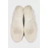 Men's leather sneakers with a contrasting heel