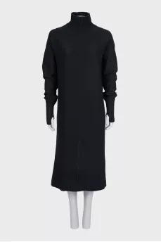 Wool dress with a high collar