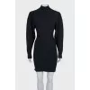 Fitted dress with voluminous sleeves