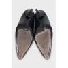 Leather ankle boots with pointed toe and heels