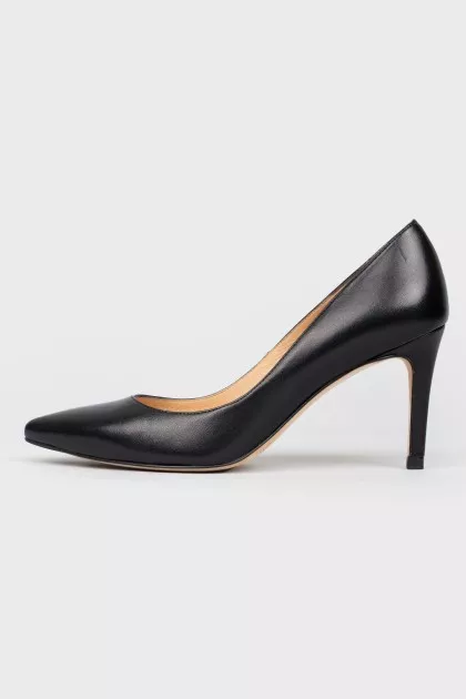 Shoes with a sharp toe on a stiletto