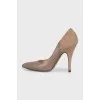 Leather and suede pumps