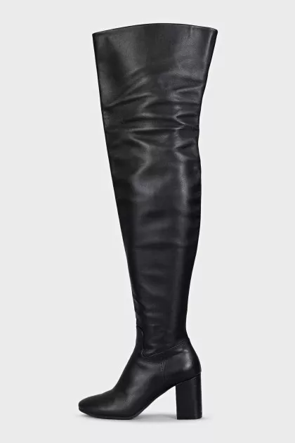 Leather over-the-knee boots with a zipper