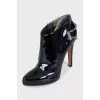 Patent leather ankle boots with heels