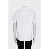 White straight-cut T-shirt with decoration
