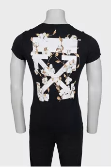 Men's black T-shirt with logo on the back
