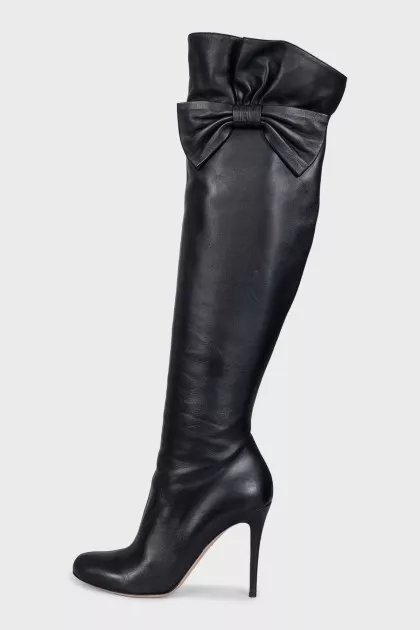 Leather over-the-knee boots with bows