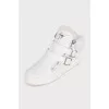 White insulated leather boots