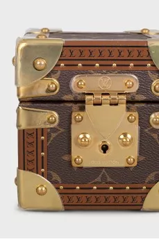 Jewelry box with a signature print
