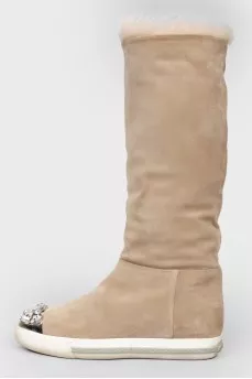 Low-cut boots with rhinestones