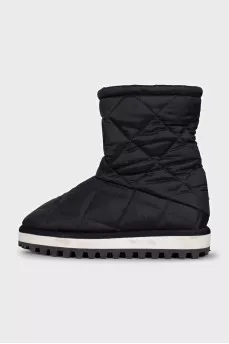 Quilted textile boots
