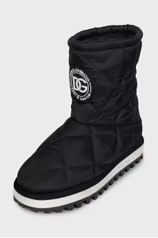 Quilted textile boots