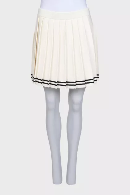 Beige skirt with tag
