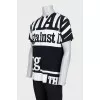 Black and white unisex printed T-shirt