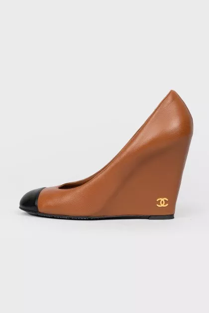 Black toe tanette shoes
