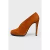 Slip-on ankle boots brown