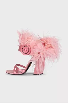 Textile sandals decorated with feathers