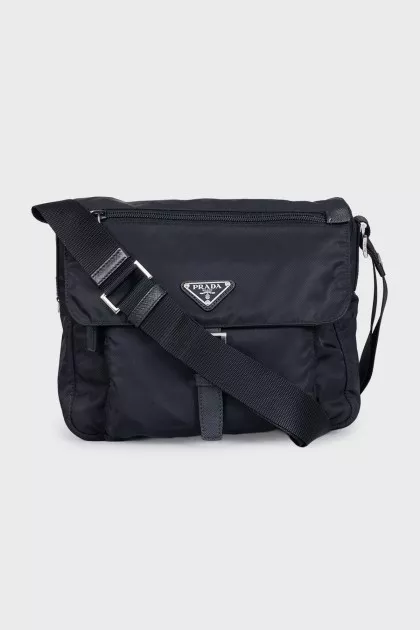 Textile bag with a patch pocket