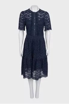 Lace dress with buttons