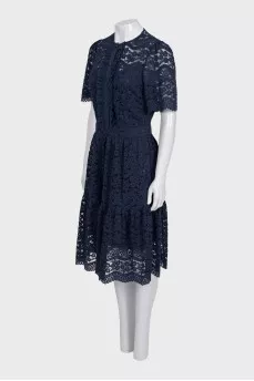 Lace dress with buttons