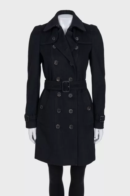 Fitted coat made of wool and cashmere