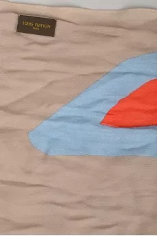 Scarf with bright colors