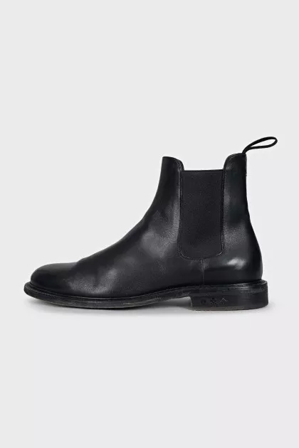 Men's black leather boots