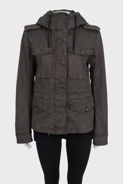 Straight-cut jacket with buttons and snaps
