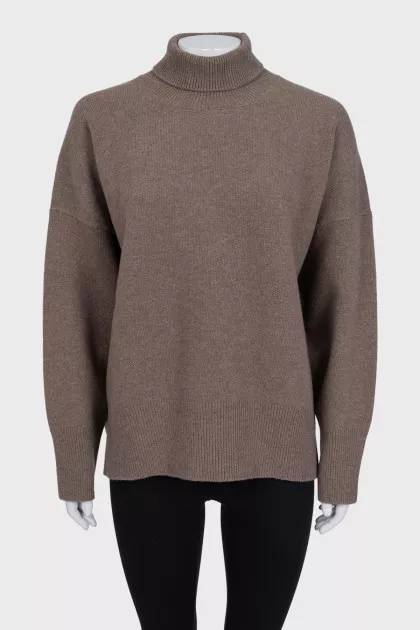 Oversized wool sweater with tag
