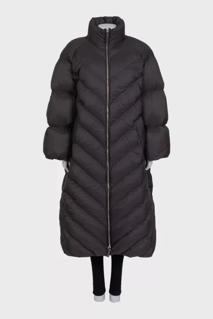 Brown down jacket with voluminous sleeves