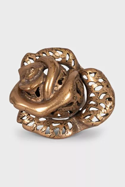Rose ring with crystal