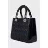 Чорна сумка з тисненням Lady Dior